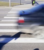 Video terifiant: momentul când o fetiță este lovită în plin pe trecerea de pietoni de o mașină ce rula în viteză