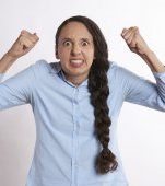 Dacă te mai mişti de pe oliţă te bag cu capul în ea! Înregistrări cu limbajul violent al educatoarelor de la o creșă din Năvodari