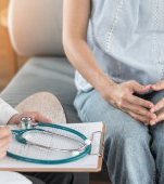 Unei mame i-a fost refuzată mamografia, pentru că este prea tânăra, apoi a aflat că are cancer