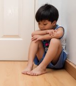 Pusul la colț al copilului, singura pedeapsă acceptată în parentingul modern