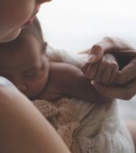 Povestea unei nașteri traumatizante: lichidul meu amniotic s-a transformat în puroi iar băiețelul meu a înghițit acel lichid de miercuri până duminică, când l-am născut