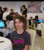 Bianca, fetița care, la 12 ani, a spart sistemul de vot electronic din America. Este româncă și toate companiile se bat pe ea
