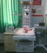 Salvați Copiii duce aparatură medicală necesară supraviețuirii prematurilor la Zalău! Rata mortalității infantile este aproape de două ori mai mare decât media pe țară
