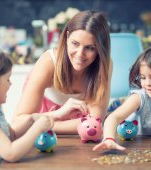 Independența financiară se învață: ghid pe vârste pentru copii