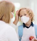 Medic de la urgențe pierde custodia fiicei ei pentru că lucrează cu pacienți cu coronavirus