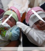 Un spital produce mini viziere pentru nou-născuți pentru a-i proteja de Covid-19
