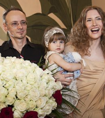 Iulia Albu atacă: “Copilul meu nu este o jucărie menită să satisfacă orgoliul bolnav al unor persoane absorbite doar de propriul ego”