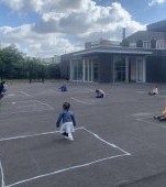 Fiecare în pătrățelul lui! Imaginea sfâșietoare a școlilor din Franța în vreme de pandemie