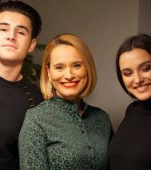 Mama tot mamă: cum a reacționat Andreea Esca la scandalul în care a fost implicată fiica ei