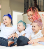 O bloggeriță de parenting a adoptat un copil, a descoperit că are autism și a renunțat la custodie