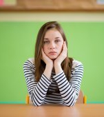 Cum se distruge viitorul copiilor: Lucrare de 10 la Matematică, notată cu 6 la prima corectare de la Evaluarea Națională