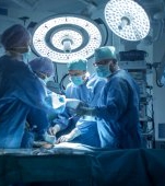 Premiera emoționantă în România: părinții unui bebeluș în moarte cerebrală i-au donat organele. Au salvat viața unui alt copil