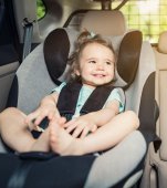 La plimbare cu bebe! Ce produs NU trebuie să lipsească din mașină