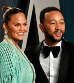 Chrissy Teigen este iar însărcinată! John Legend abia așteaptă să vină cel de-al treilea copil