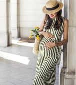 8 articole vestimentare pe care orice femeie însărcinată trebuie să le aibă