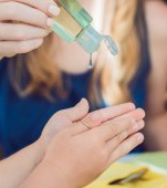 O toxină periculoasă descoperită în dezinfectante! Copiii sunt cei mai expuși!