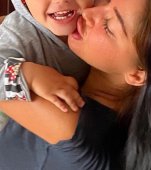 Băieţelul de doi ani al vedetei resimte din plin lipsa tatălui: "Spune "tati" atunci când vede orice bărbat!"