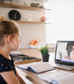 Elevii primesc absenţe dacă nu participă la orele online. Ce alte reguli trebuie să ştie părinţii şi elevii
