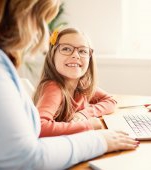Poți cere zile libere pentru a sta cu copiii când școlile se închid pentru alegeri? Ce spun autoritățile