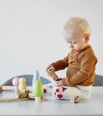 Beneficiile jucăriilor de mobilitate în dezvoltarea copiilor
