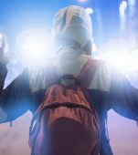 Elevi arestaţi pentru că se jucau în curtea şcolii