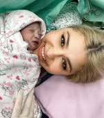 Irina Deaconescu a născut! Primele poze cu bebeluşul
