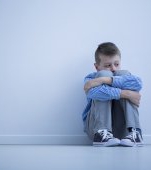 ”Când aveam zece ani, mama mi-a spus că am autism” - Viața mea cu autism și ”Tot ceea ce strălucește”