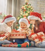Se apropie cea mai așteptată zi din an de cei mici! 5 jucării pe care să le pui sub bradul de Crăciun