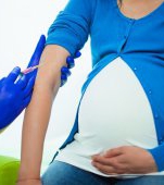 Femeile însărcinate şi cele care alăptează se pot vaccina împotriva COVID-19? Ce spun experţii