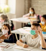 Trei elevi din Galați au ajuns la spital dupa ce au stat la ore cu lămpile UV de sterilizare aprinse