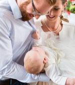 Lista de cumpărături pentru nașa de botez: ce trebuie să bifezi obligatoriu