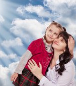 Cum vorbești cu copilul tău despre Dumnezeu dacă nu ești un părinte religios
