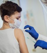 Prima țară care a aprobat vaccinarea anti-Covid la copiii cu vârste între 12 și 15 ani