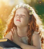 Înger, îngerașul meu, rugăciunea ce deschide calea copiilor spre spiritualitate