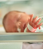 Povestea celui mai prematur nou-născut din lume. A avut doar 338 g la naștere și acum este bebelușul miracol