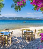 Vacantele familiei tale: Lefkada Grecia, paradisul din Marea Ionica