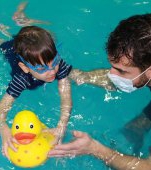 Acvatic Bebe Club oferă lecții gratuite de educație acvatică la Mamaia