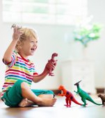 De-a joaca lansează colecția deosebită de reviste pentru copii ,,Pe urmele dinozaurilor”