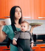 Un studiu recent dezvăluie câte ore petrec mamele având grijă de copiii lor