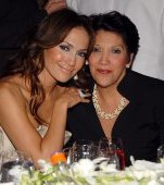 Jennifer Lopez, confesiune dureroasă: „Mama ne bătea destul de des când eram mici”