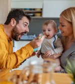 Când și cum se introduce peștele în alimentația bebelușului