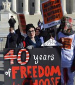 Dreptul la avort eliminat din Constituția SUA. Ce impact va avea decizia asupra femeilor americane