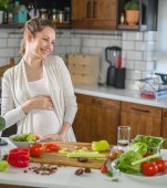 Greutatea în sarcină - nu e cazul să mănânci pentru doi. Medicii recomandă dieta mediteraneeană
