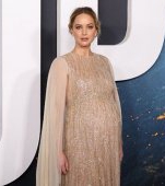 Jennifer Lawrence, primul interviu după ce a devenit mamă. Ce nume a ales pentru băiețelul ei