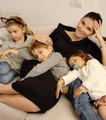 Are trei copii minunați, o carieră de succes și un corp de milioane. Cum reușește Alina Pușcaș?