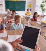 Educația online în România - peste 140.000 de elevi și 20.000 de profesori nu dispun de dispozitive digitale
