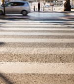 Un șofer a lovit o femeie însărcinată pe trecerea de pietoni din București! Bărbatul a încercat apoi să plece din țară