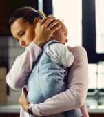 „M-am trezit cu un bărbat necunoscut lângă pat și cu casa în flăcări”.  Episoadele psihotice postpartum ale unei mame