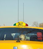 O femeie din Galați, refuzată de taximetriști fiindcă are prea mulți copii și nu încap în mașină