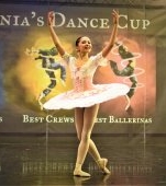 O fetiță româncă face furori printre cele mai bune balerine ale lumii. Cine este micuța Rebecca Zamfir